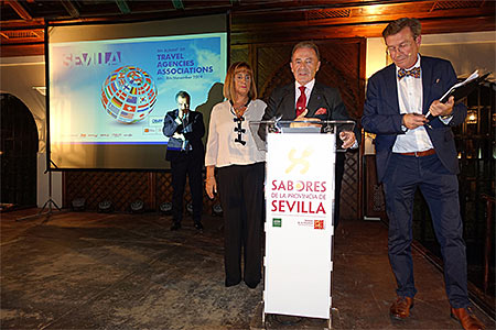 DISTINTIVOS TURÍSTICOS MATILDE TORRES - VICENTE BLASCO - FOTOGRAFÍAS - Cena Hacienda El Vizir